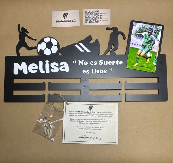 Medallero futbol con foto y nombre personalizado - Image 2